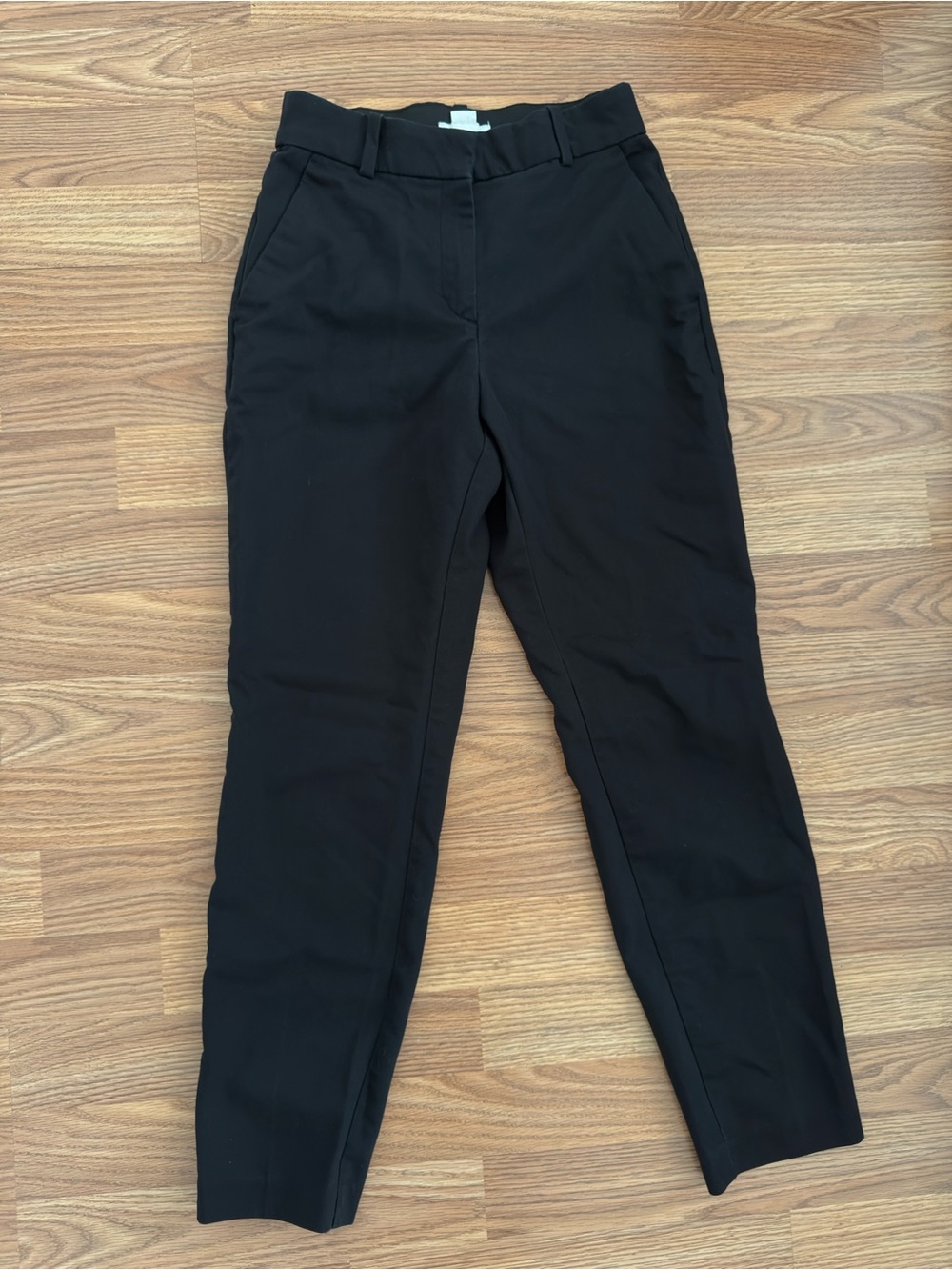 H&M Black Slim Tapered Dress Pants Size US 2 EUR 34